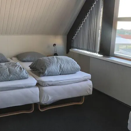 펜션 Townhouse With Sea View *