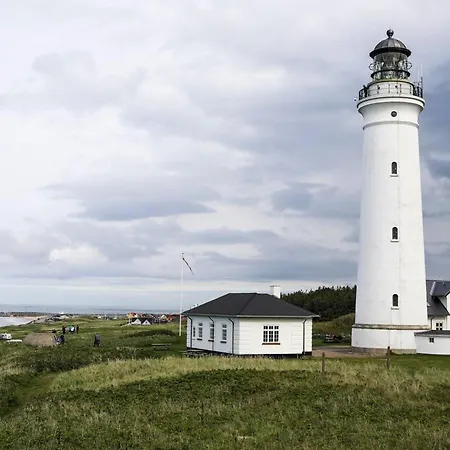 Townhouse With Sea View Сasa de vacaciones Hirtshals