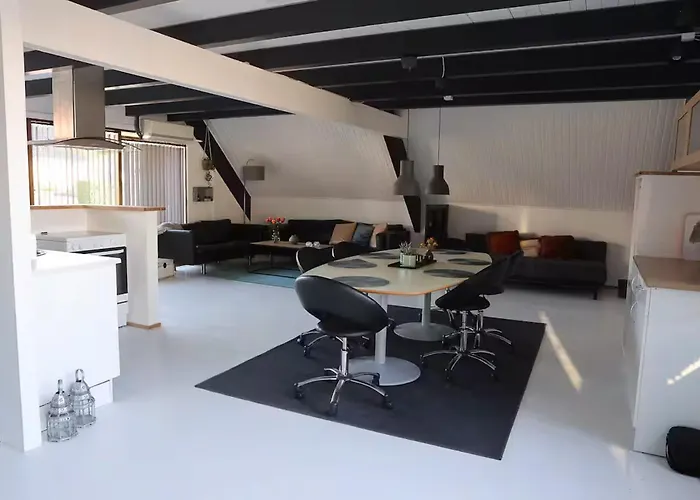 Сasa de vacaciones Townhouse With Sea View *